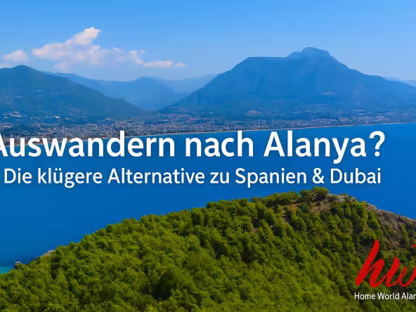 Panoramablick auf Alanya mit Meer, Bergen und Natur – perfekt zum Auswandern