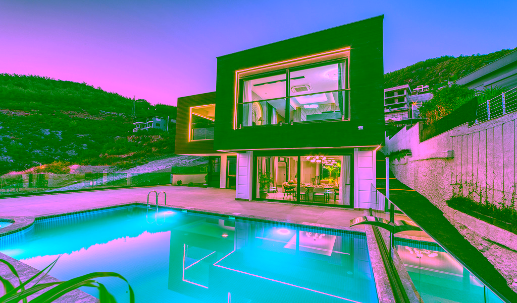 Moderne Villa mit Meerblick in Alanya mit Pool und Terrasse