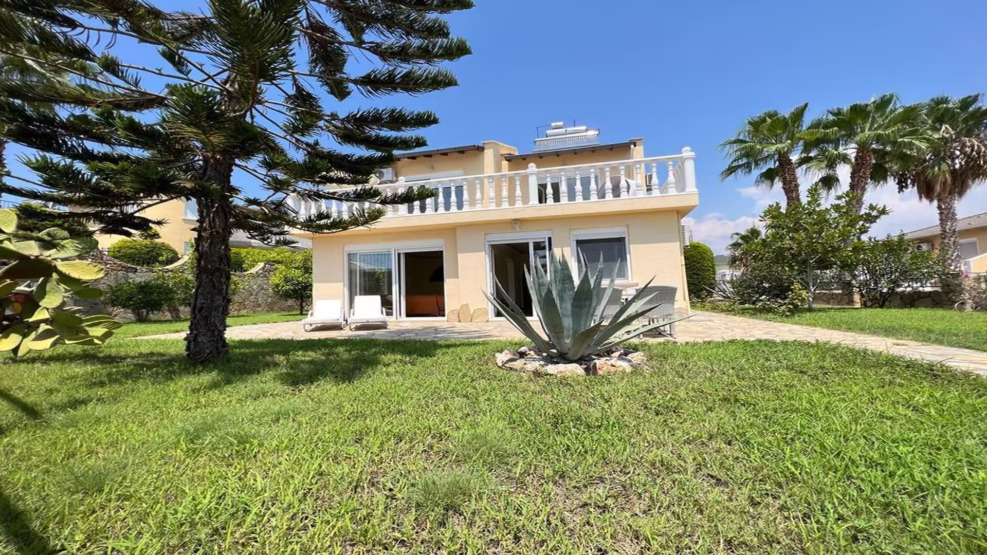 Möblierte Villa mit Meerblick in Alanya Konaklı – 3 Zimmer, Garten und Pool