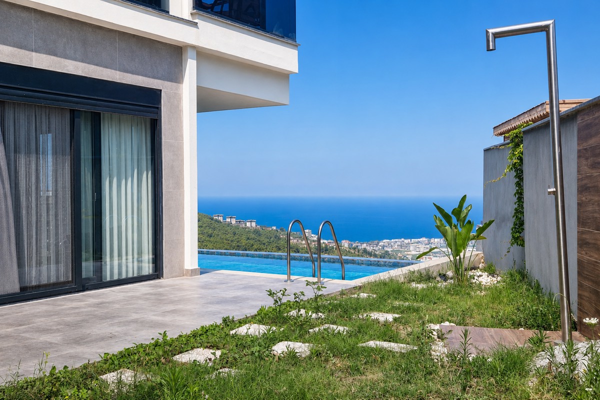 3 bedroom apartment 240 m² Alanya, Turkey