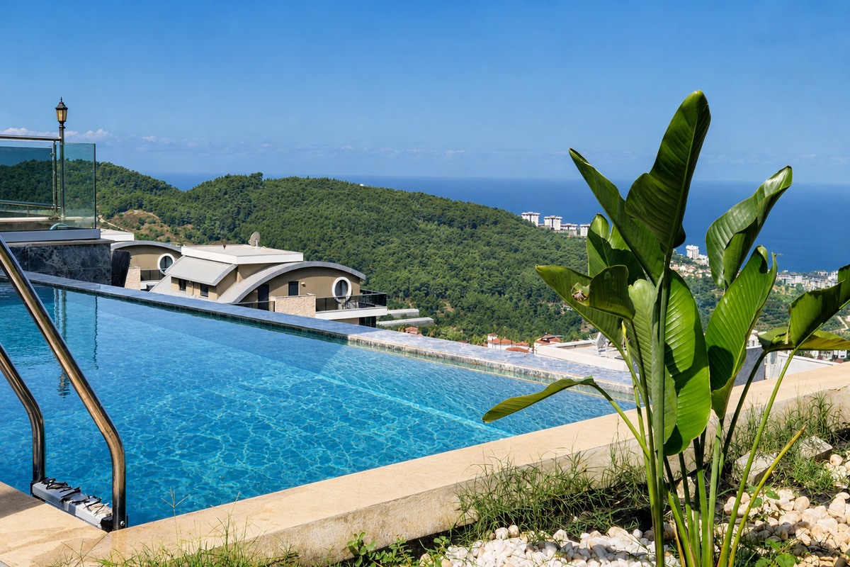 3 bedroom apartment 240 m² Alanya, Turkey