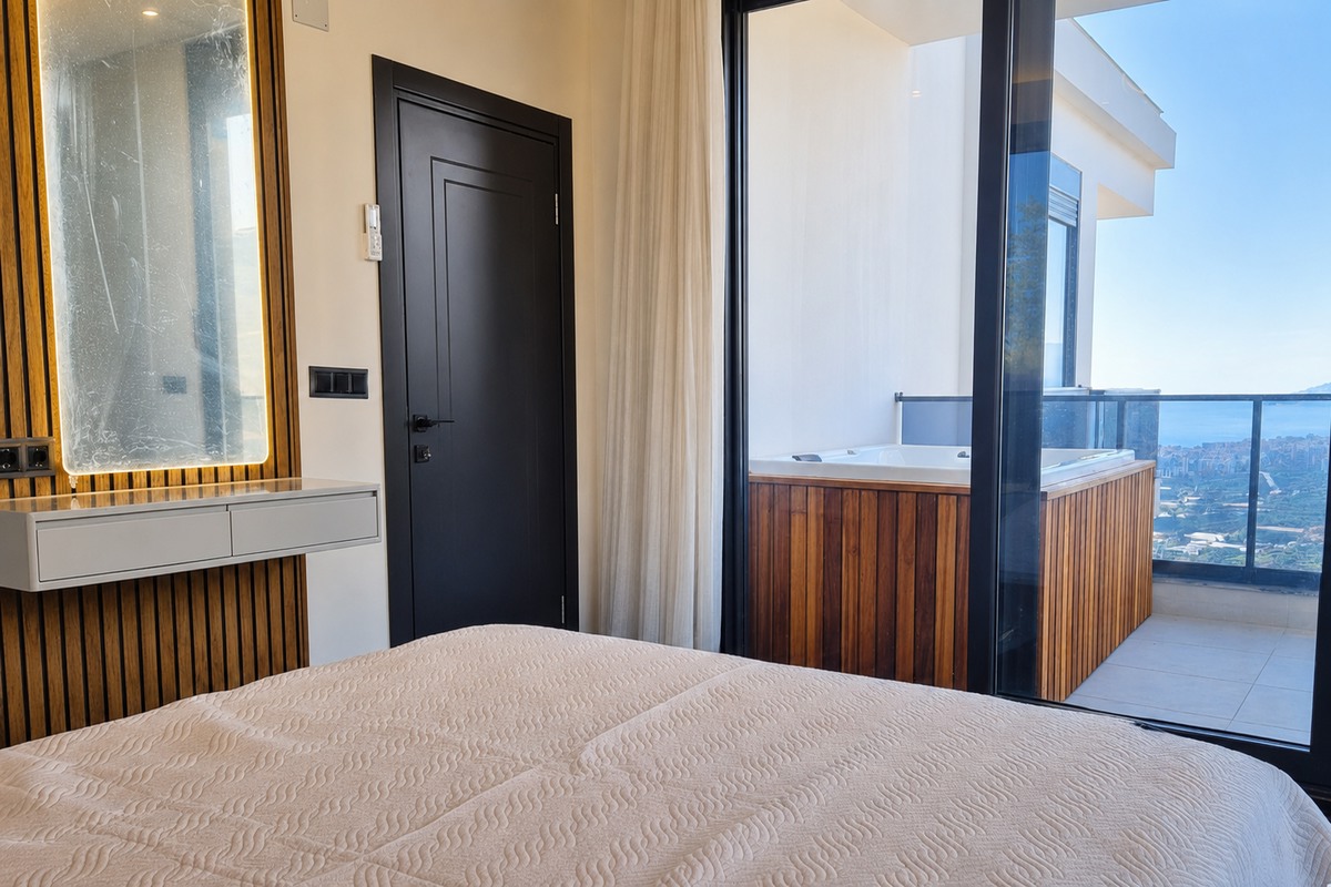 3 bedroom apartment 240 m² Alanya, Turkey