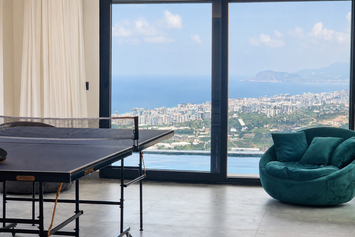 3 bedroom apartment 240 m² Alanya, Turkey
