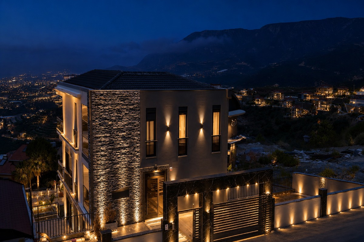 3 bedroom apartment 240 m² Alanya, Turkey